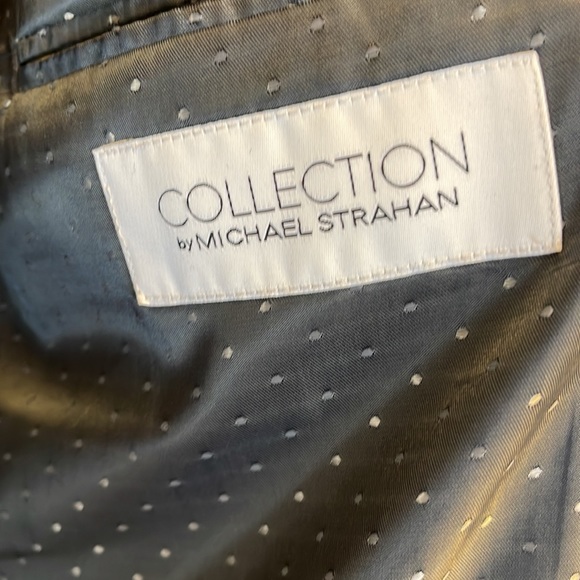 Men’s suit in gray colored by Michael Strahan. - Picture 4 of 13